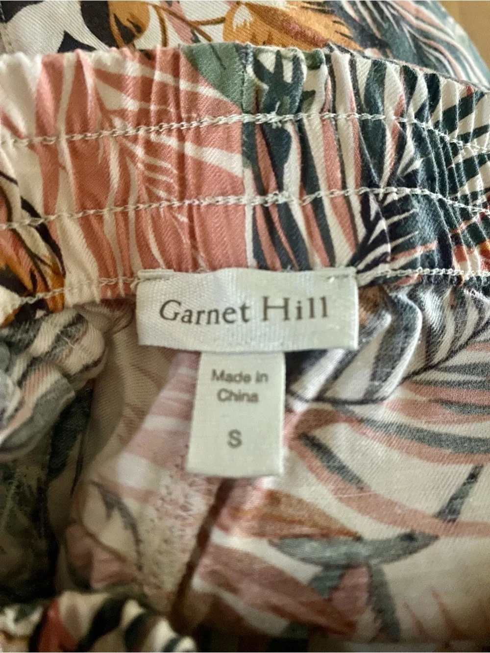 Garnet Hill Linen Tencel Shorts Relaxed Pull-On Mid Rise Elastic Waist Small - Picture 3 of 5